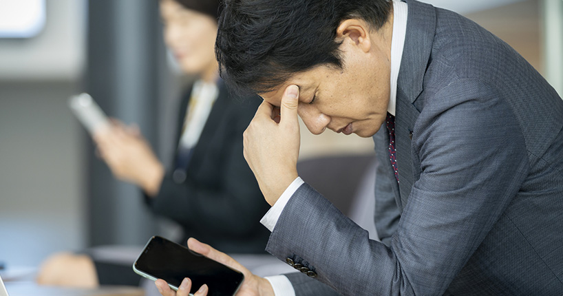 悪質クレームに悩む企業(イメージ)